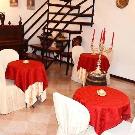 ベッド・アンド・ブレックファスト Residenza Di Via Piccardi 3*